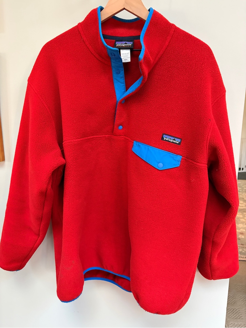 Patagonia Men’s Synchilla Red Fleece Pullover with Blue Trim